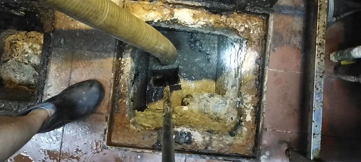 建始污水池清理一般都有毒气，怎么预防中毒呢？