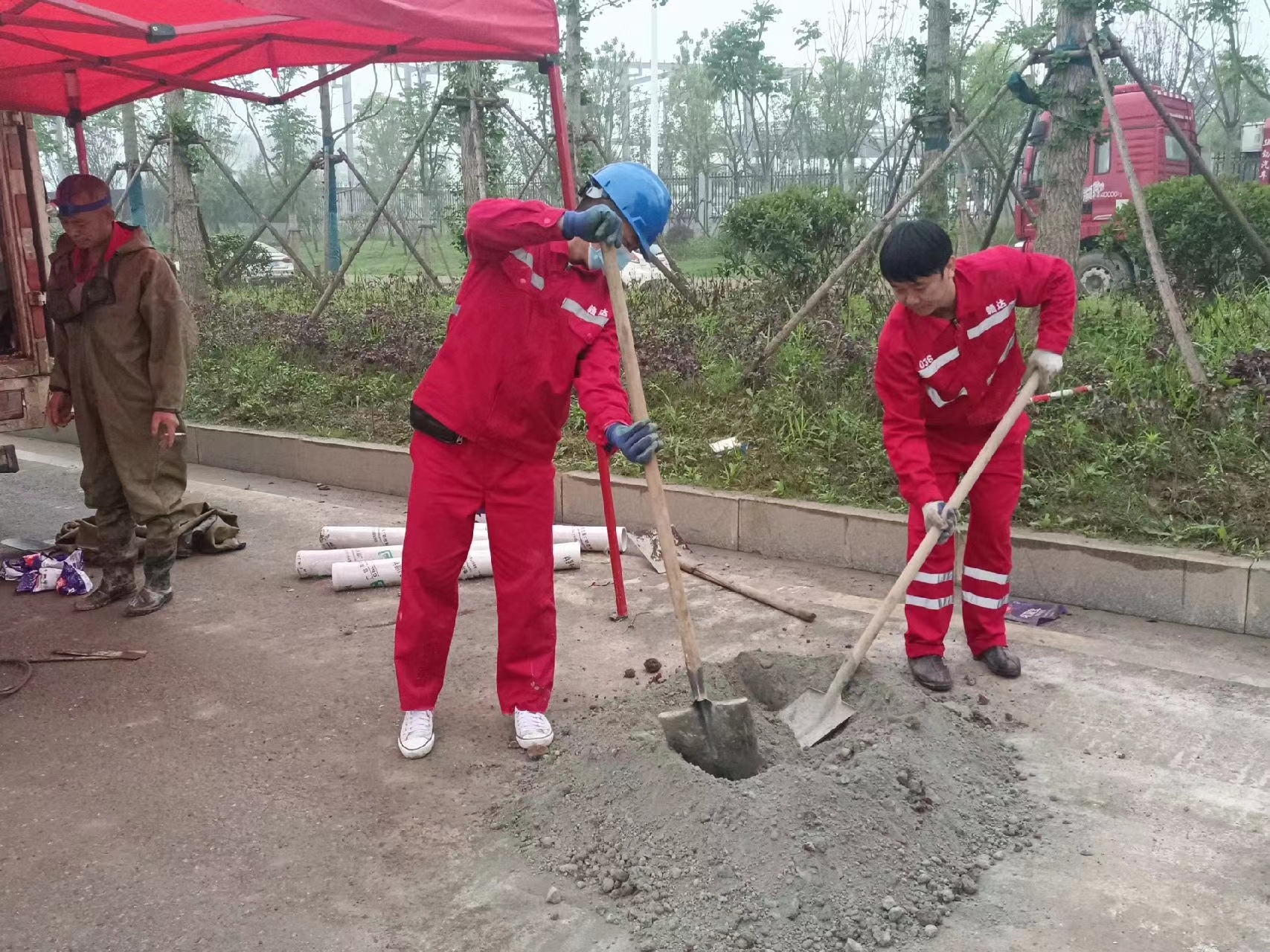 建始管道疏通哪家好】及时进行市政管道清淤